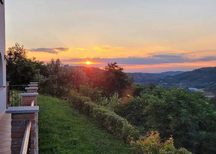 Nocleg ze śniadaniem La- Bellavista Santo Stefano Belbo